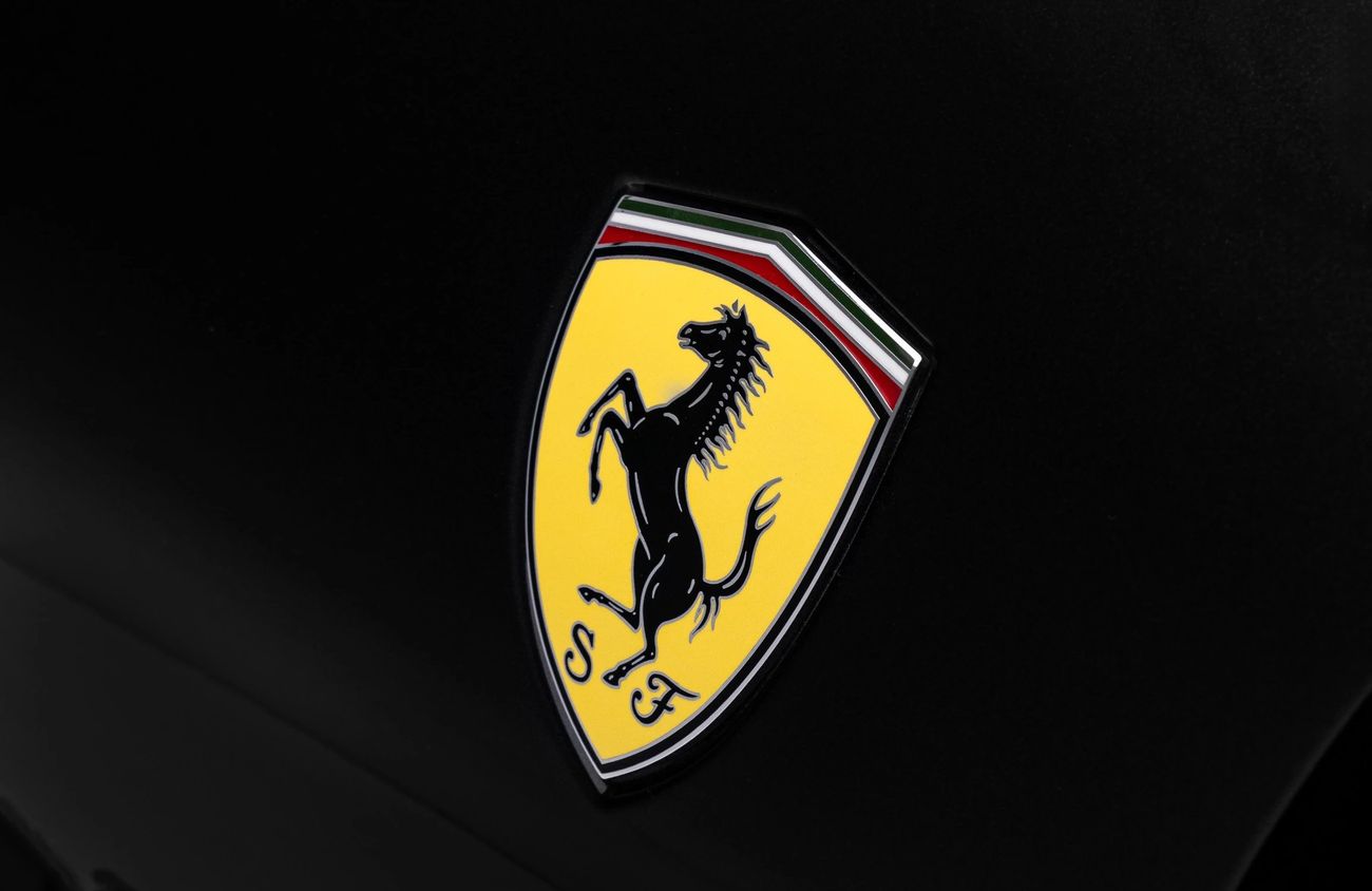 Ferrari Roma 3.9L V8 Twin-Turbocharged Engine