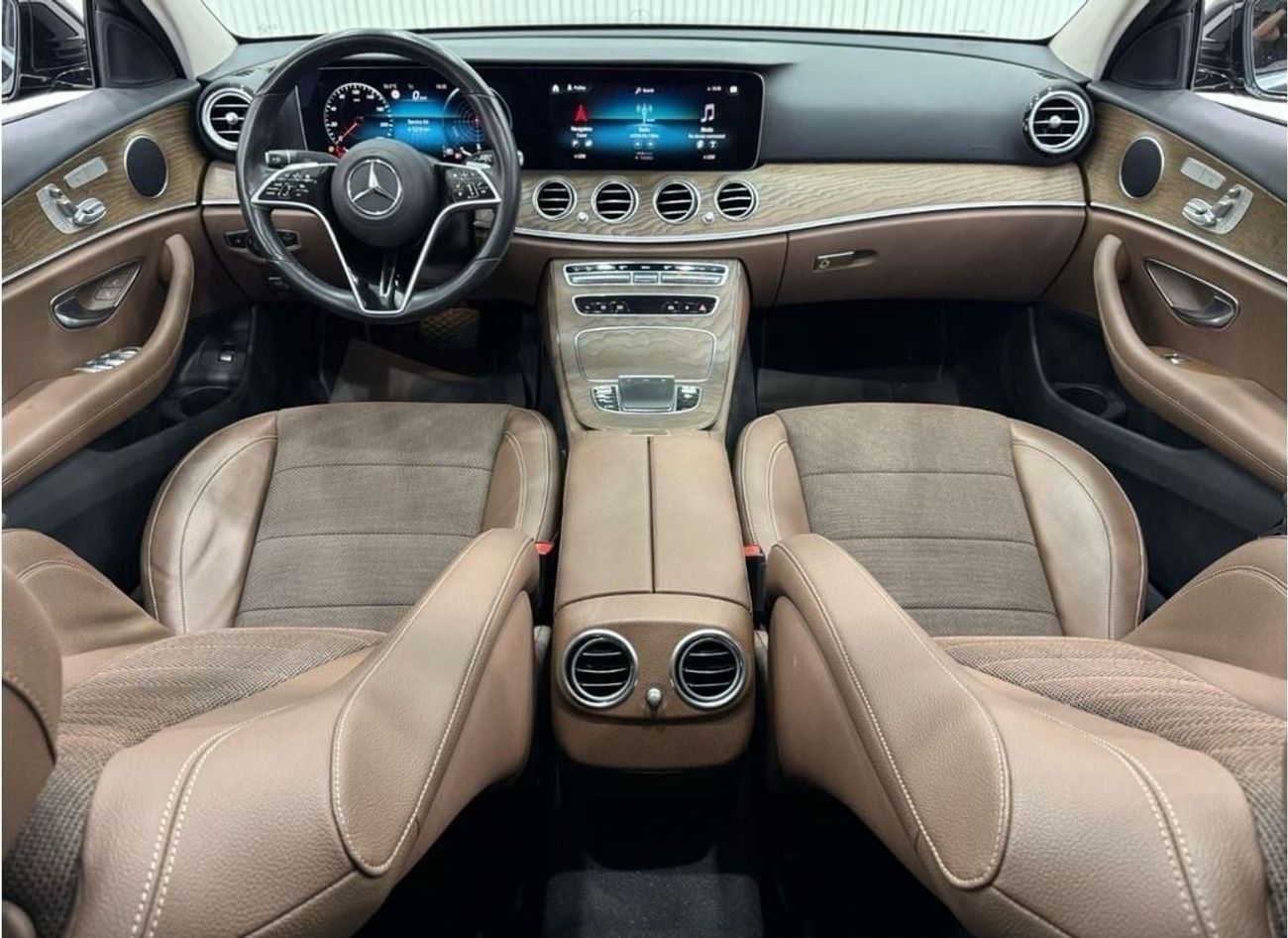 مرسيدس بنز E200 2022 Mercedes-Benz E200, Agency Warranty Till 05/27, Full Service History, GCC