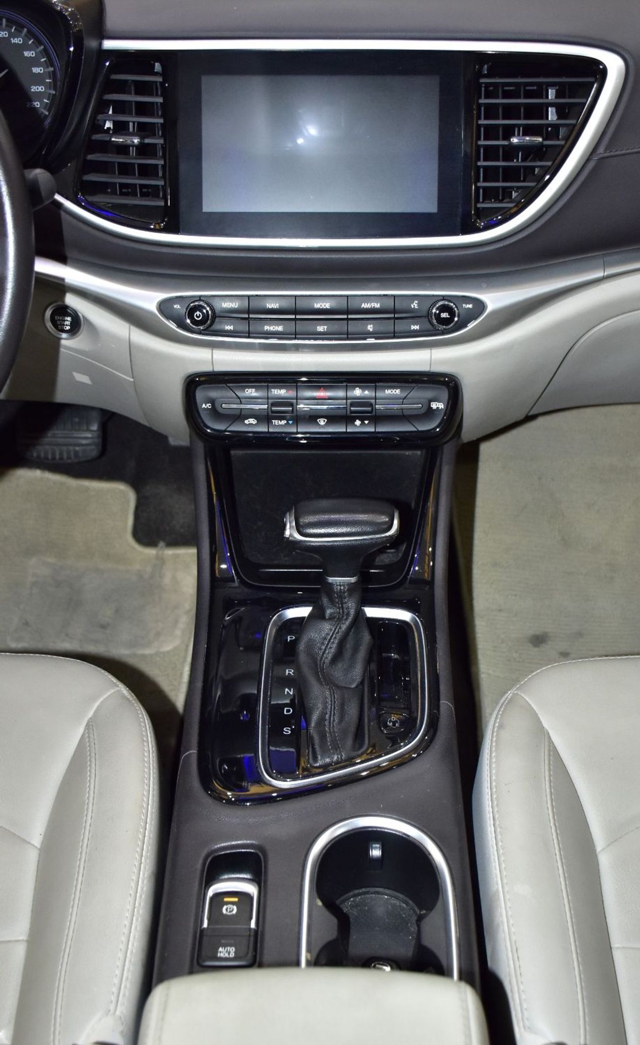 جي إي سي GA 4 EXCELLENT DEAL for our GAC GA4 ( 2023 Model ) in Silver Color GCC Specs