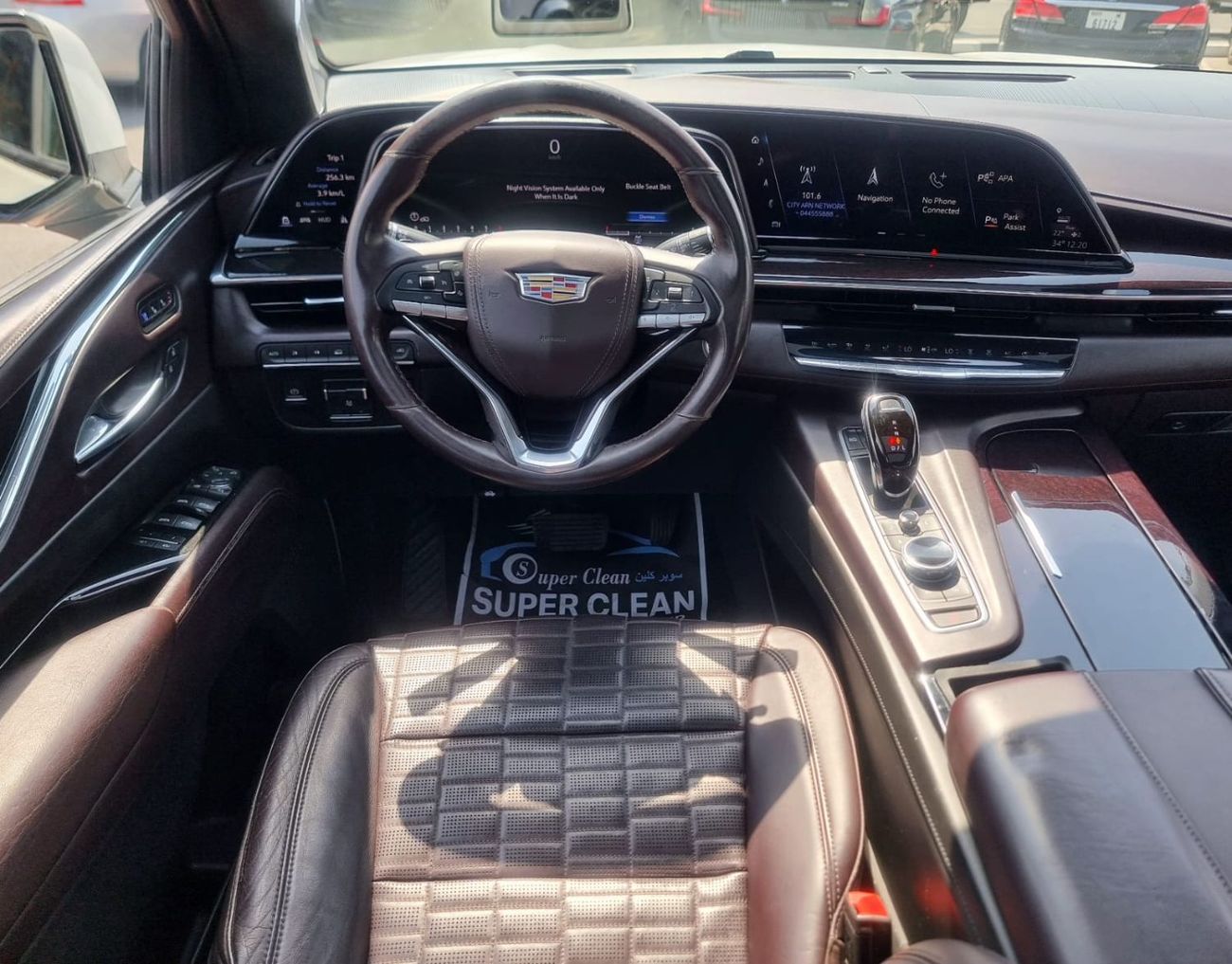 كاديلاك إسكالاد Premium Luxury Platinum 6.2L 4WD