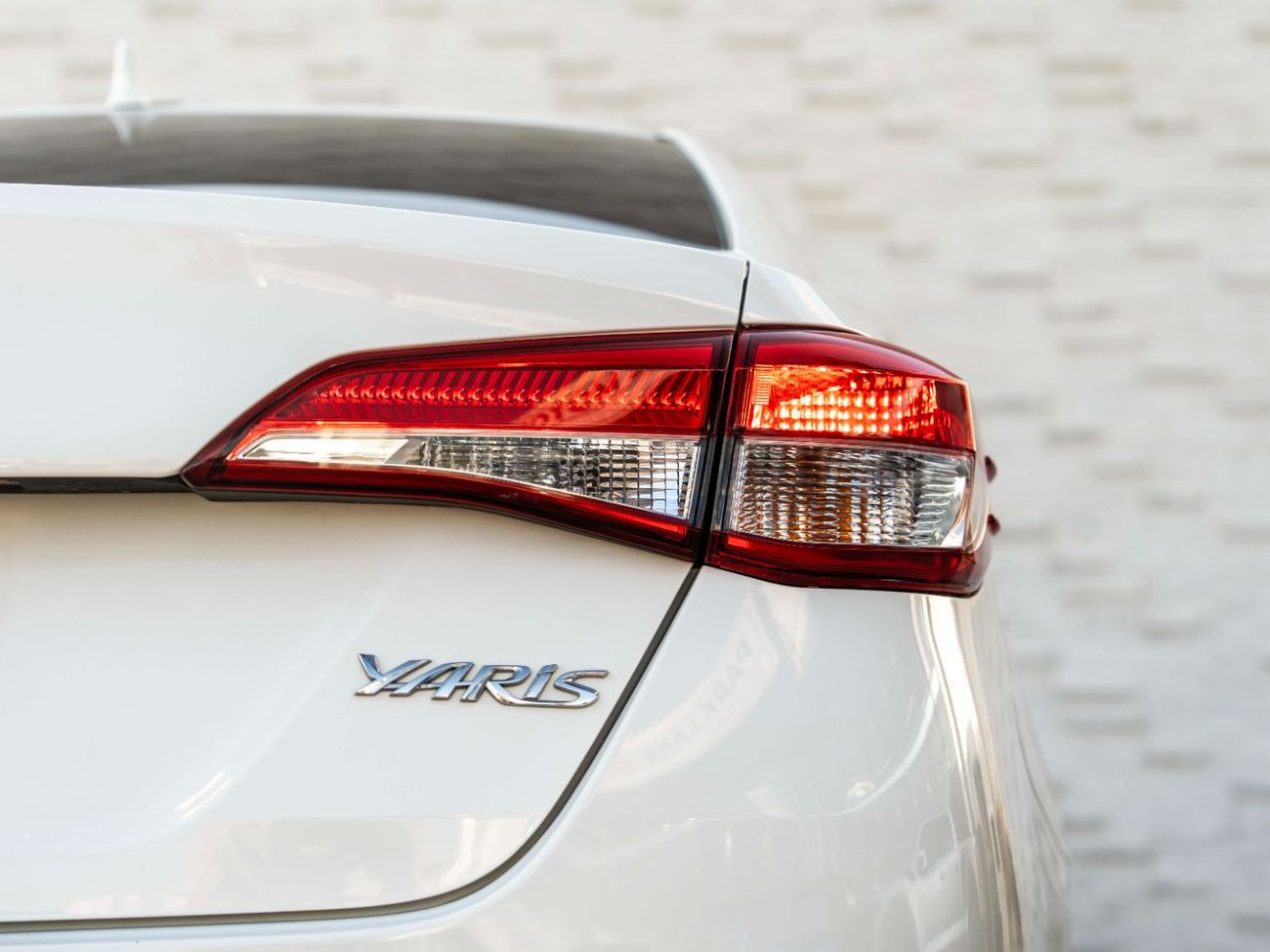 تويوتا يارس 1.5L E