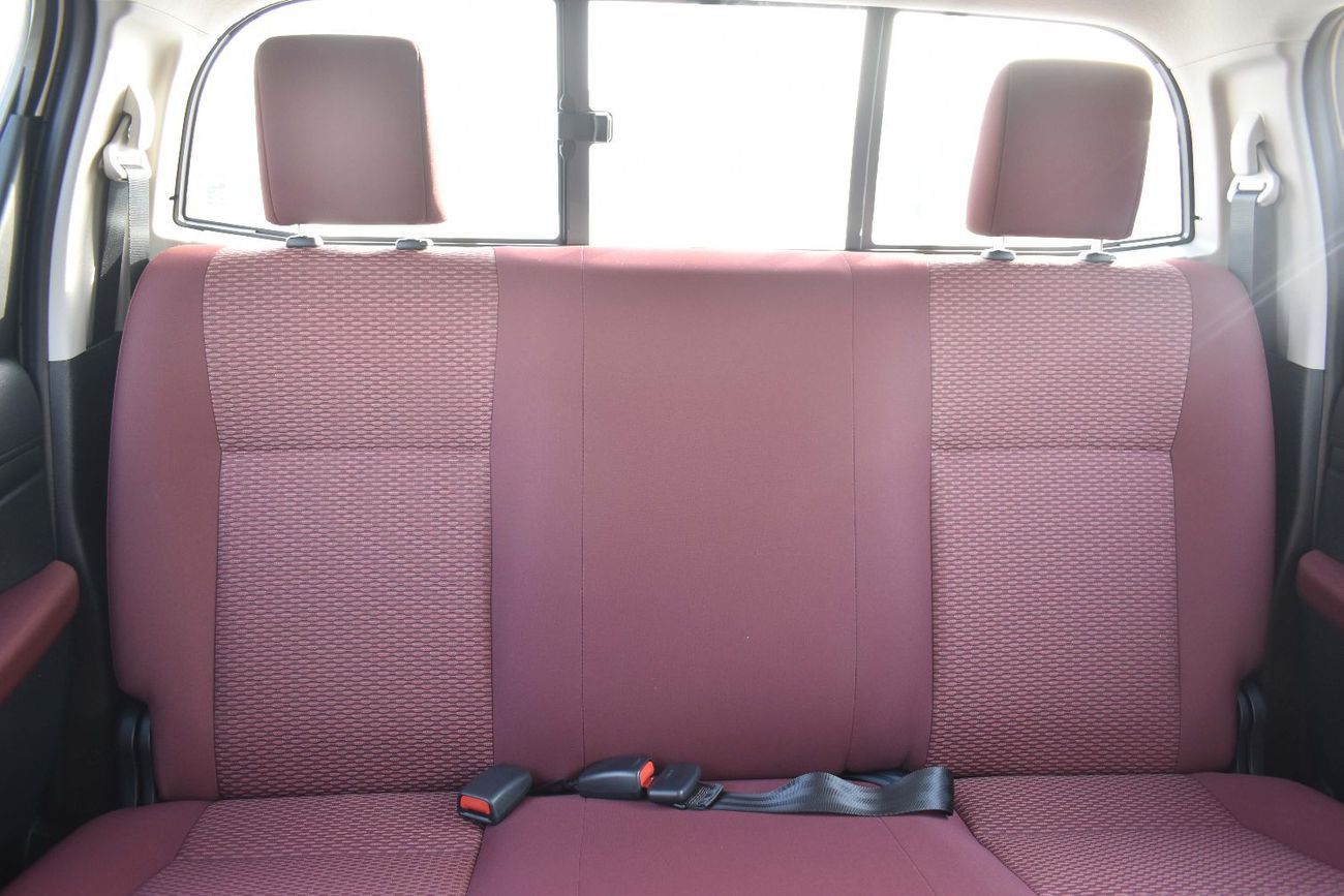 تويوتا هيلوكس 2025 MODEL HILUX 4X2 2.7L M/T STD HALOGEN, BENCH SEAT, MAN A/C