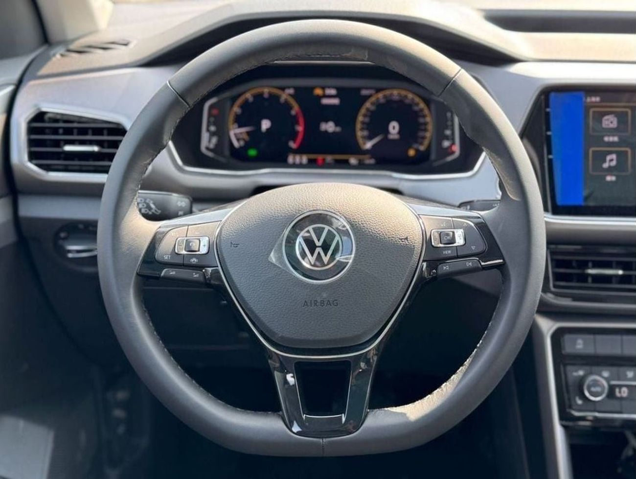 فولكس واجن T كروس Volkswagen T-Cross 1.5L (2024)