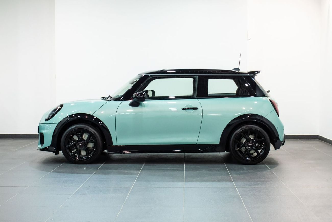 Mini Cooper S Mini Cooper S 3 Door Luxury  Jcw Kit