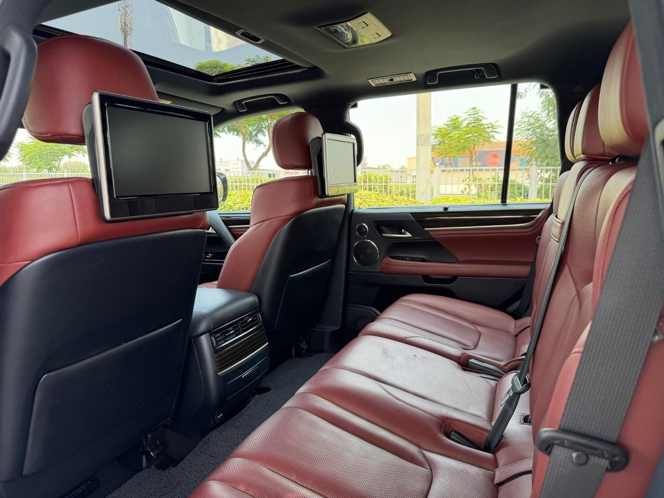 Lexus LX570 PLATINUM