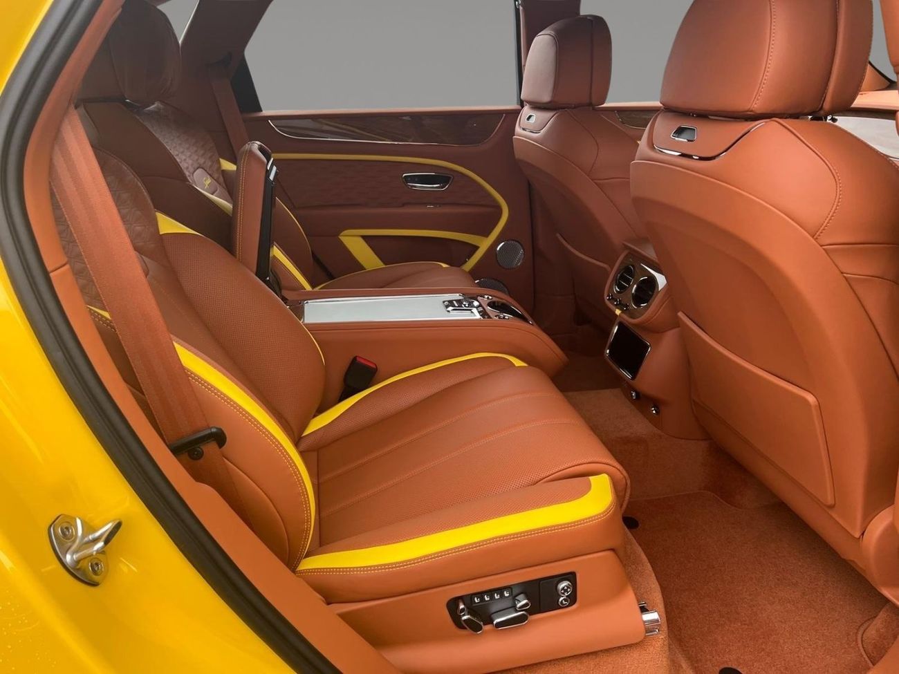 Bentley Bentayga 4.0-litre twin-turbo V8,641bhp (EXPORT ONLY)