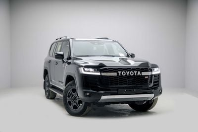 تويوتا لاند كروزر GRS 3.5L - Black Inside Maroon | Export Only