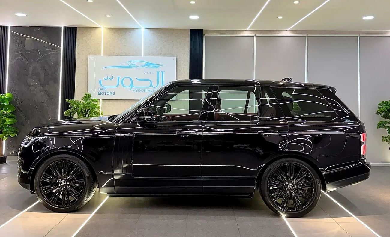 Land Rover Range Rover AUTOBIOGRAPHY KIT RR VOGUE || GCC II FULLY LOADED I| PANORAMA I| SCREENS II HEADS UP DISPLAY
