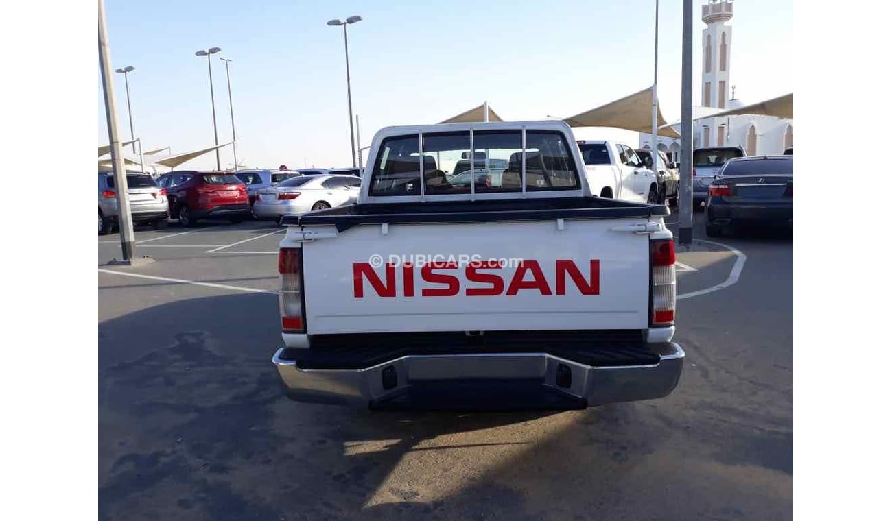 نيسان بيك آب