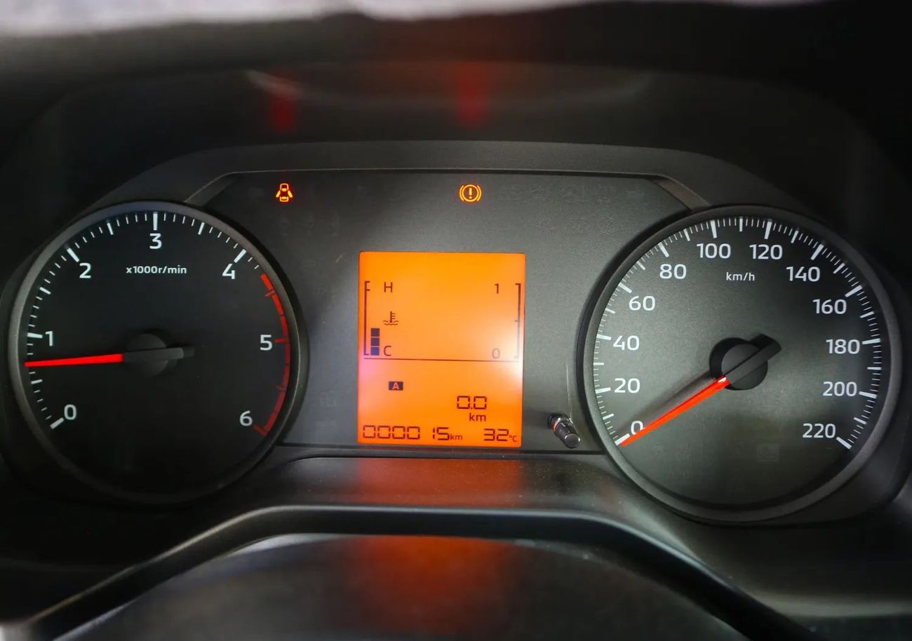 Mitsubishi L200 GL Double Cab Diesel M/T 2.4L 2025