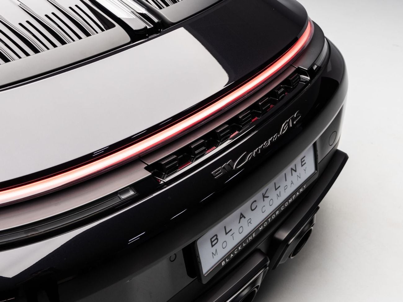 بورش 911 CARRERA GTS 2026 Porsche 911 Carrera GTS, Twin-Turbocharged 3.6L F6, 532 bhp, 8-Speed Auto PDK