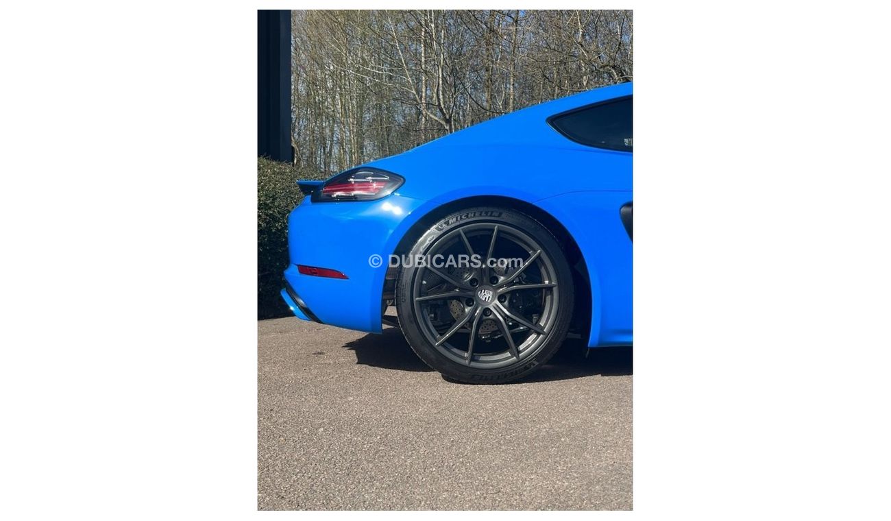 بورش كايمان 718 Porsche 718 Cayman T Right Hand Drive