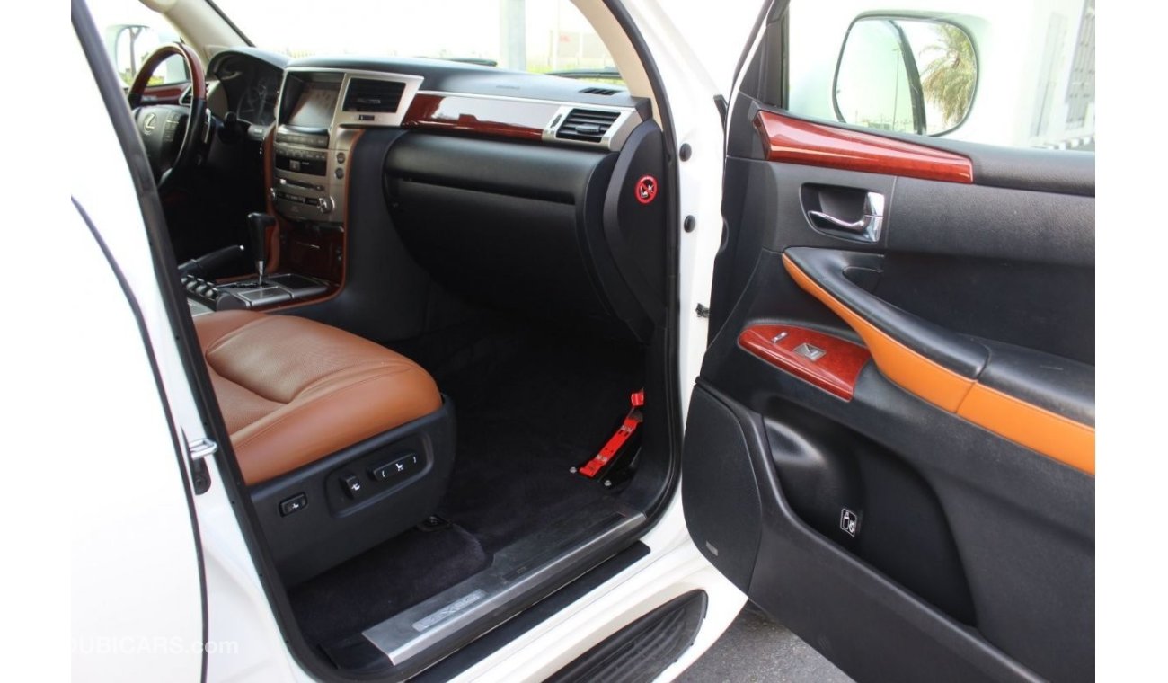 Lexus LX570 Sport Platinum LEXUS LX570 S 4600X24 MONTHLY ONLY GCC SPEC EXCELENT CONDITION