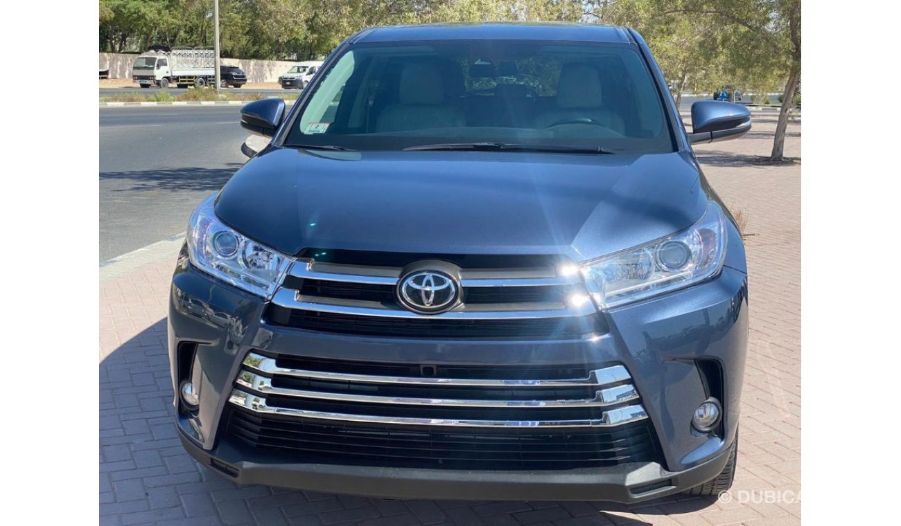 Toyota Highlander LE 4WD AND ECO 3.5L V6 2017 AMERICAN SPECIFICATION