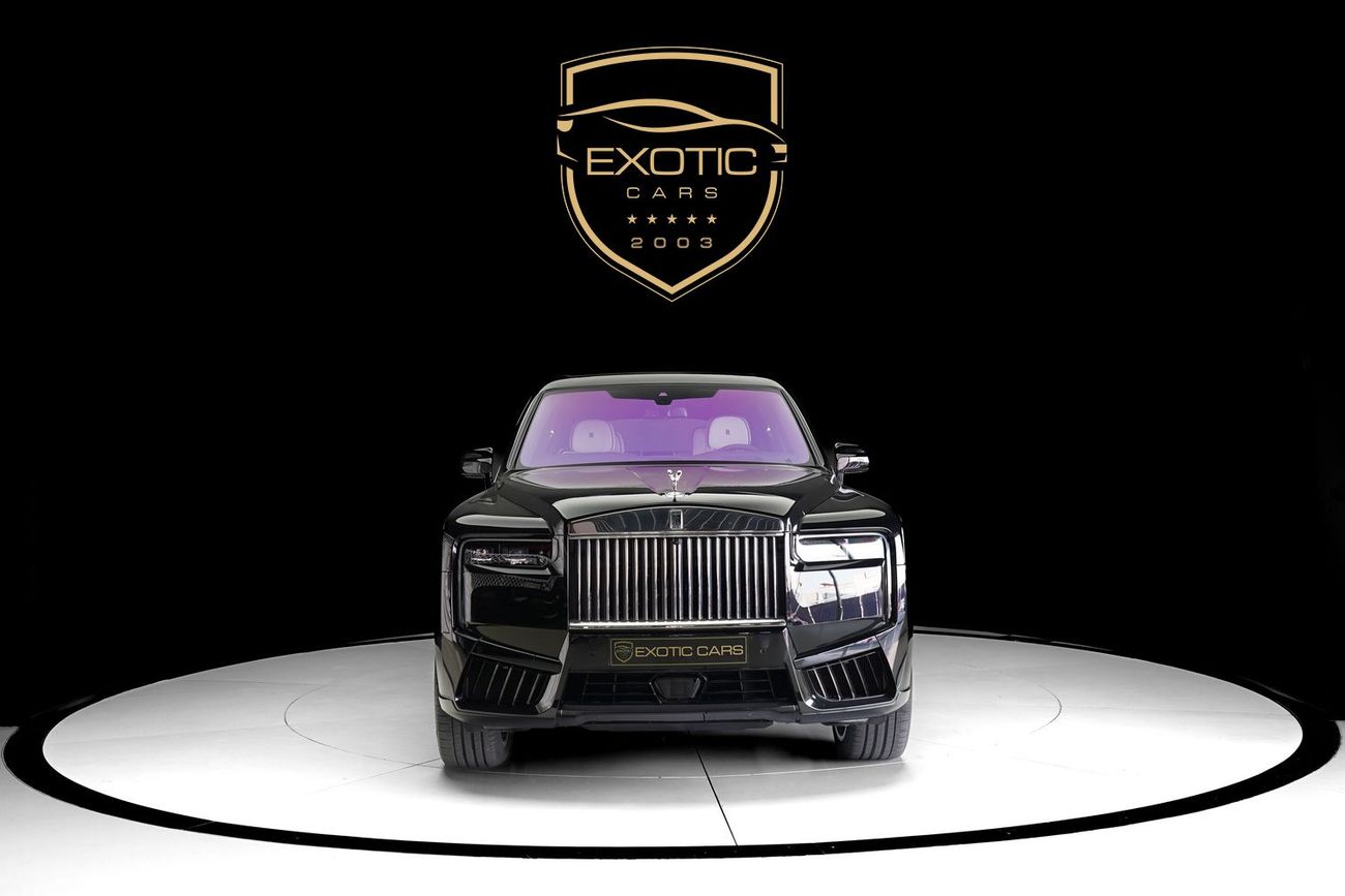 Rolls-Royce Cullinan silver badge