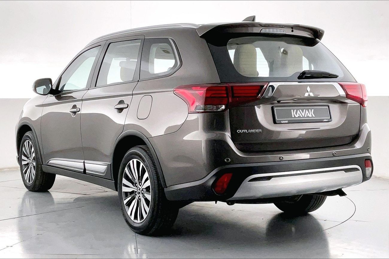 Mitsubishi Outlander GLX Midline| 1 year free warranty | Flood Free