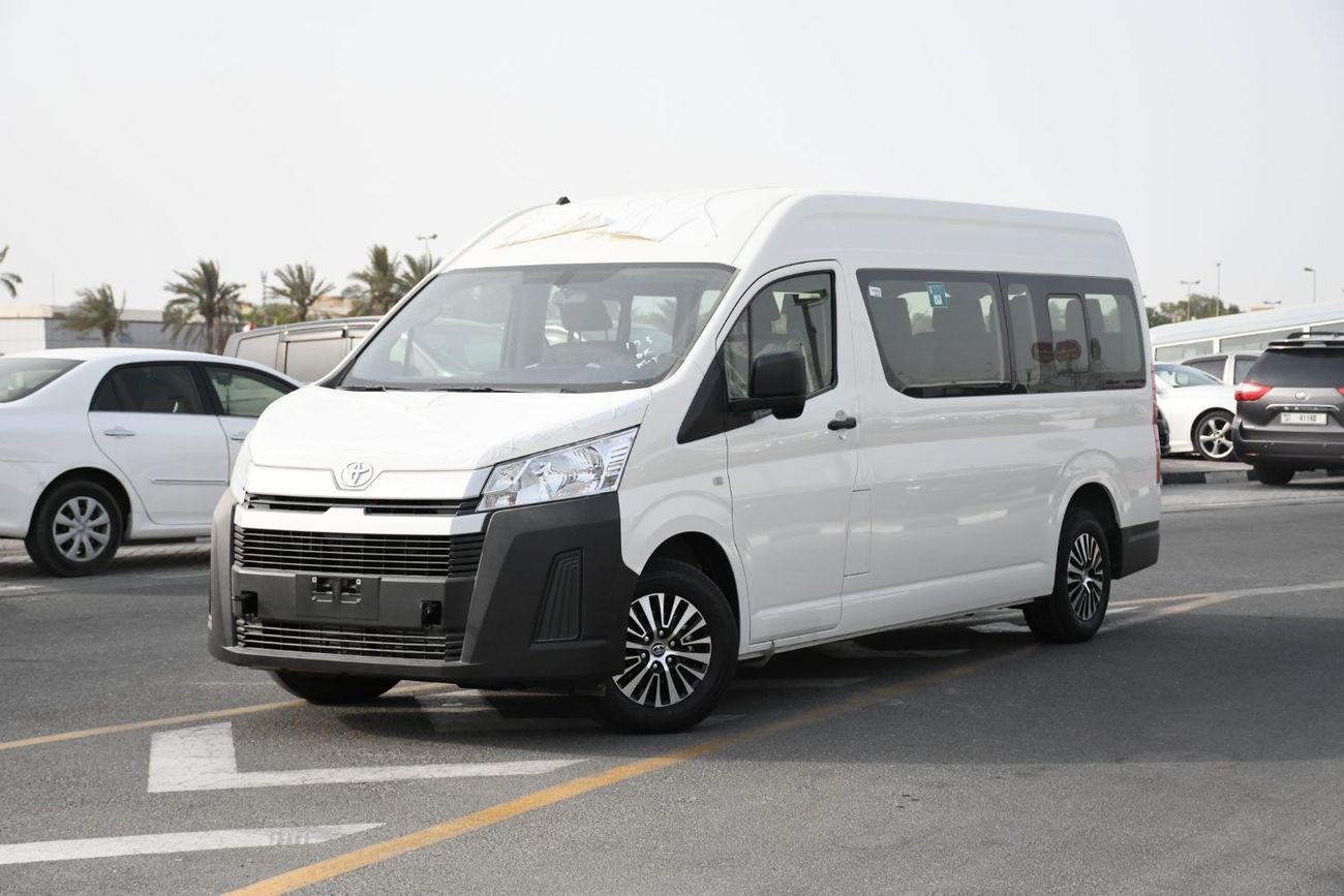 تويوتا هاياس 2.8L Manual  Deisel ( ready stock )