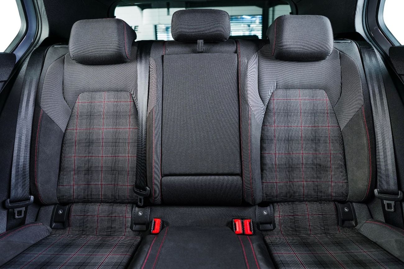 Volkswagen Golf GTI GCC-Warranty & Service Valid Till September 2028-well maintained-Full Service in Volkswagen