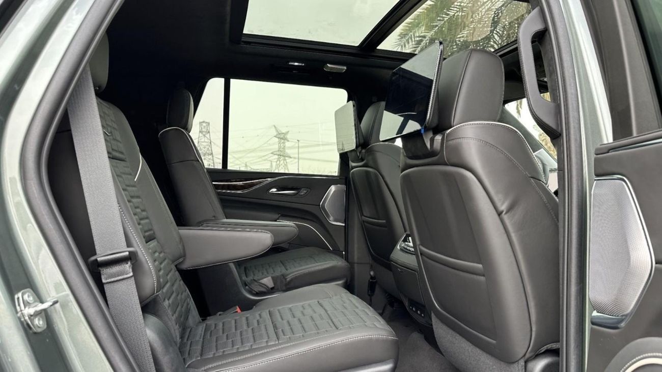 كاديلاك إسكالاد Sport Platinum 6.2L V8 For Export