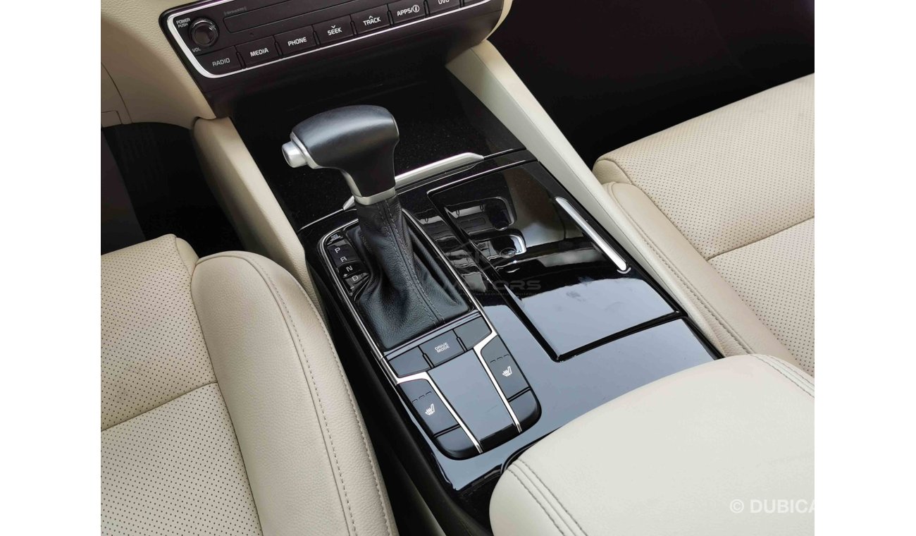 Kia Cadenza 3.3L, 18" Rims, Luggage Door Switch, Parking Sensor Front, LED Headlights, DVD (LOT # 745)