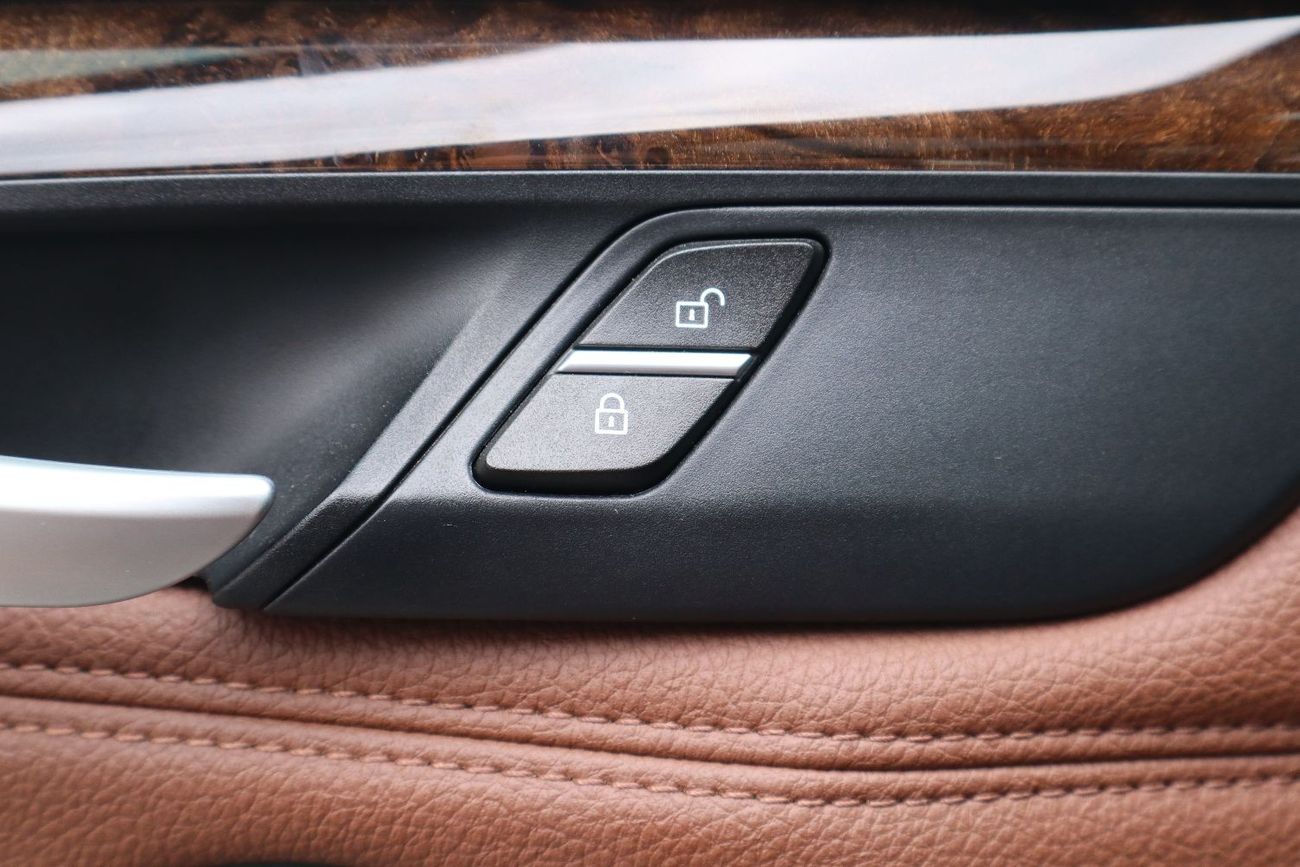 BMW X5 50i M Sport 4.4L