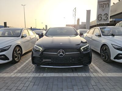 Mercedes Benz E200 PREMIUM Mercedes E200 Black 2.0L Turbo 2023 Model GCC