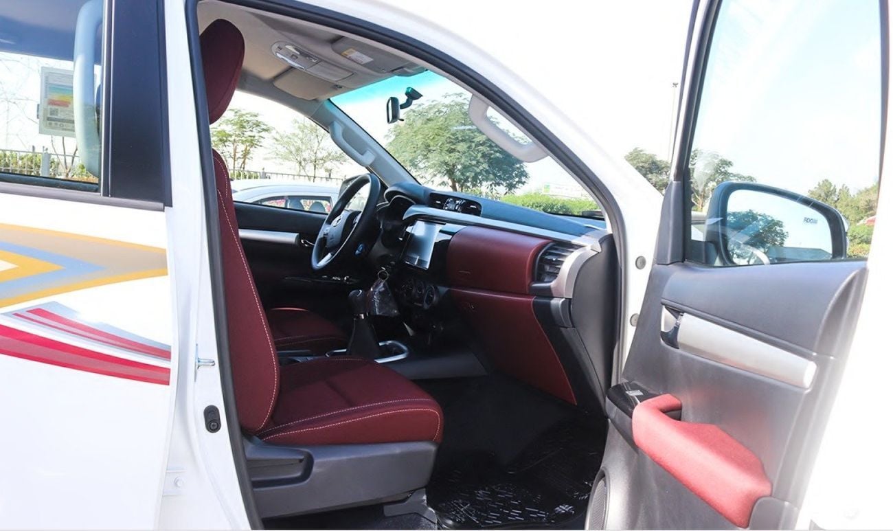 Toyota Hilux GLX TOYOTA HILUX SR5 2.7 M/T 4*4 2026