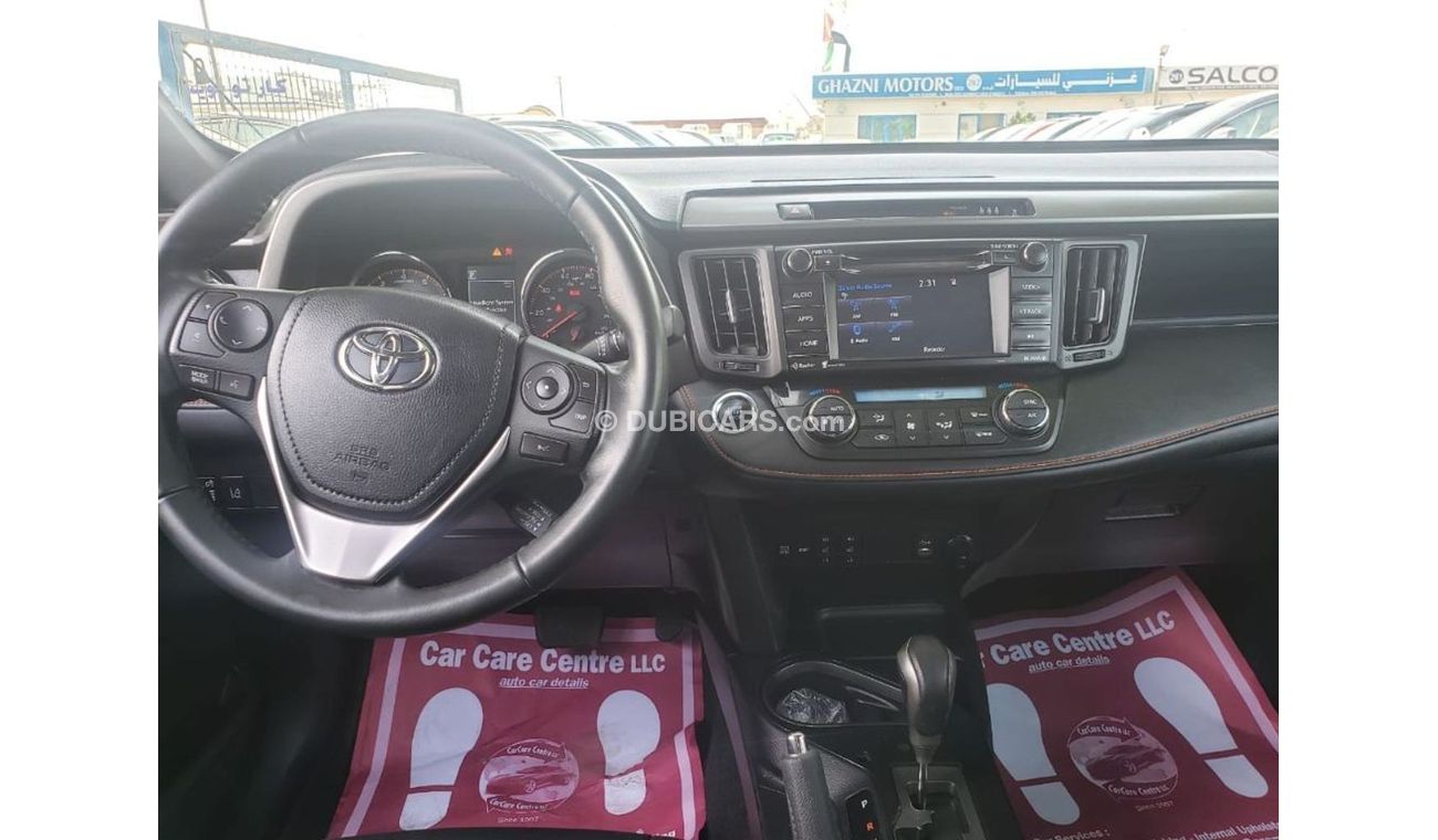 Toyota RAV4 TOYOTA RAV4 2017 BLUE SE FULL OPTION
