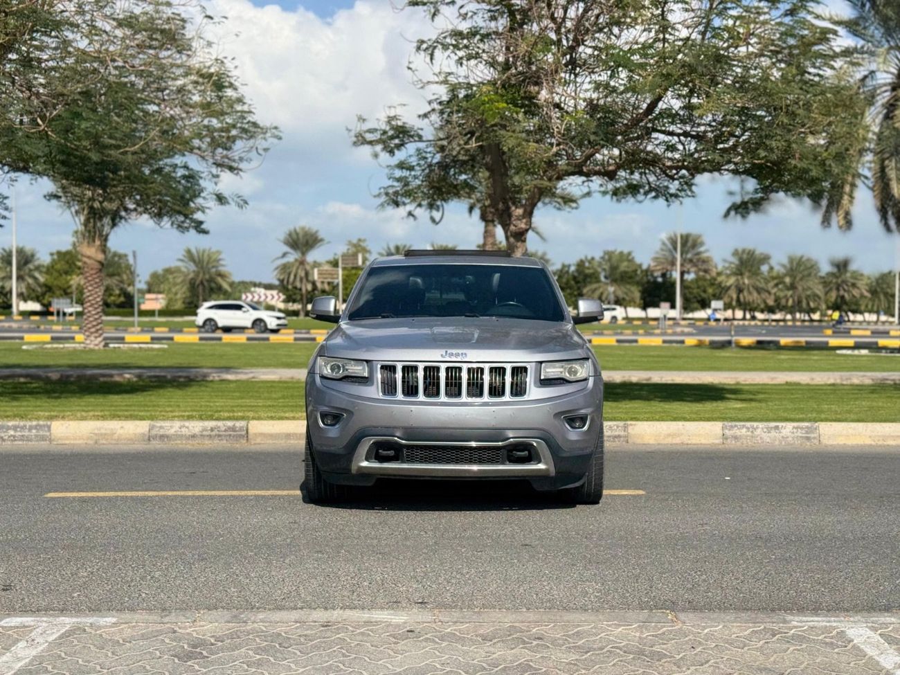 جيب جراند شيروكي Limited 3.6L