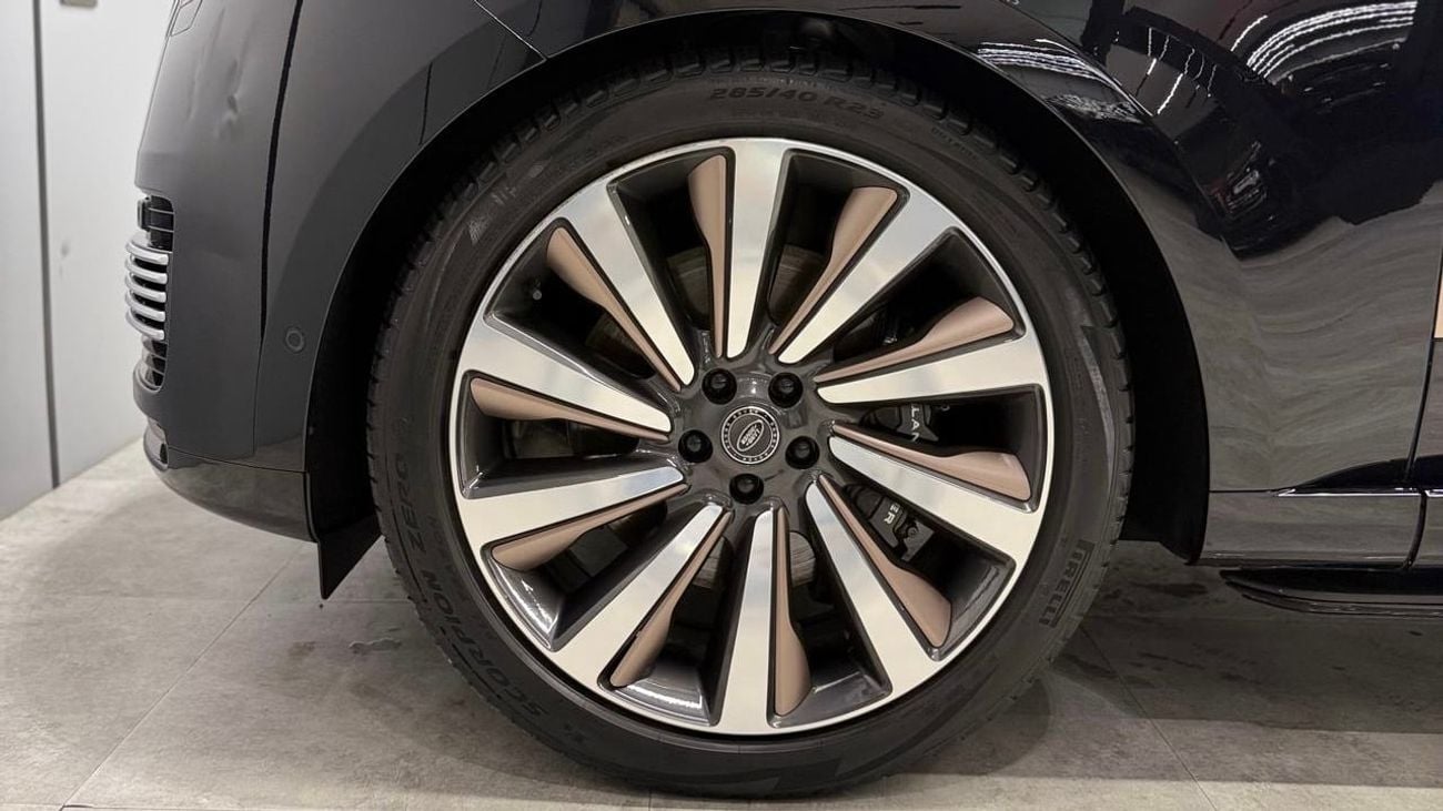 Land Rover Range Rover LWB SV P615 4.4L | Under Al Tayer Warranty