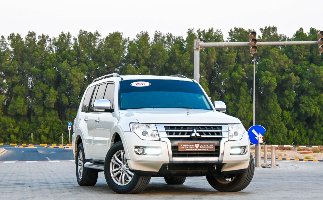 ميتسوبيشي باجيرو MITSUBISHI PAJERO 2017 GLS 3.8L GCC IN EXCELLENT CONDITION