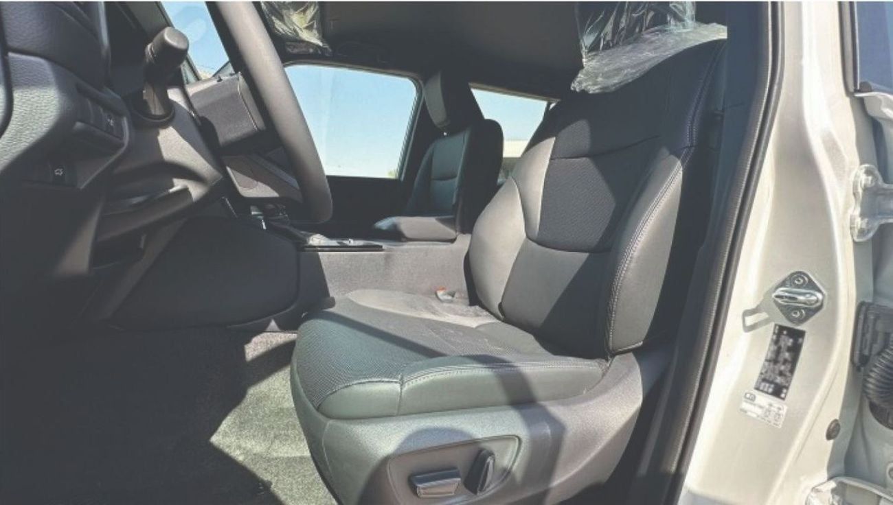 تويوتا برادو 2.7L Petrol Limited 6A/T 2025