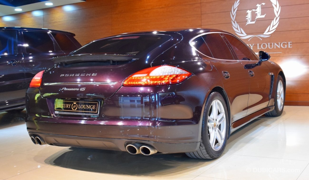 Porsche Panamera 4S