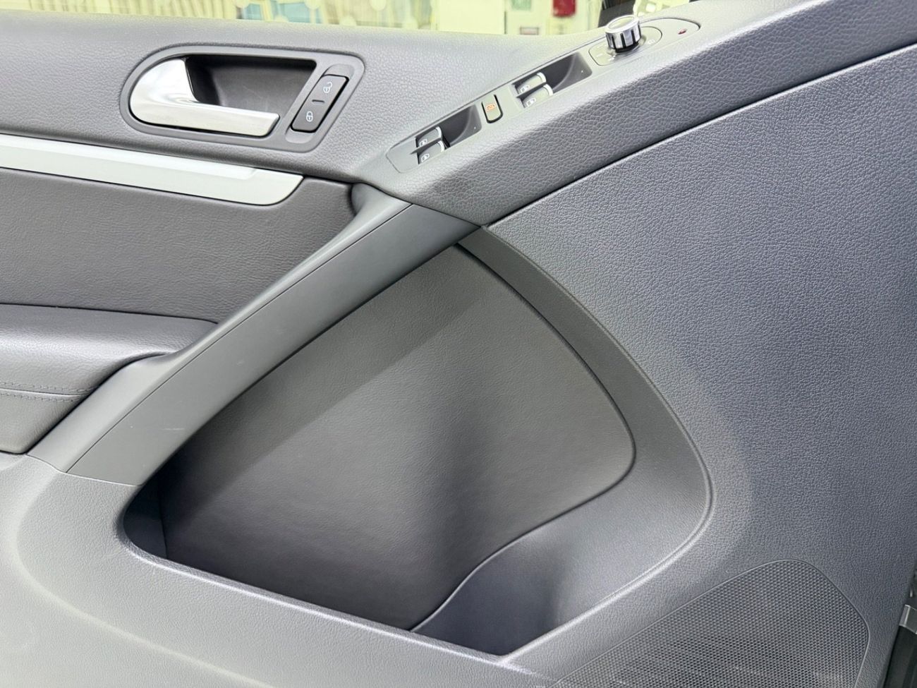 فولكس واجن تيجوان R-Line 2.0L