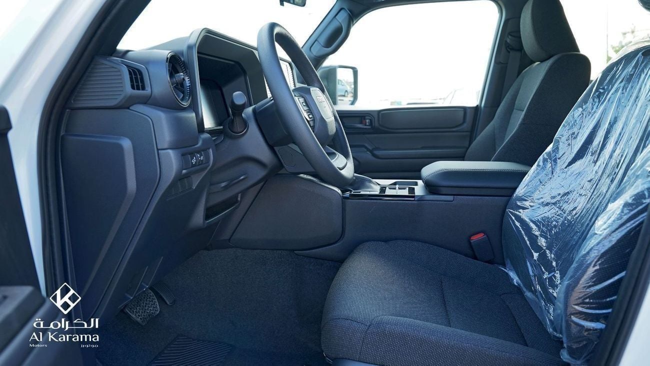 تويوتا برادو URBAN 2.8L | GCC Specs | Diff Lock | Rear Camera | 7 Seats | Zero KM