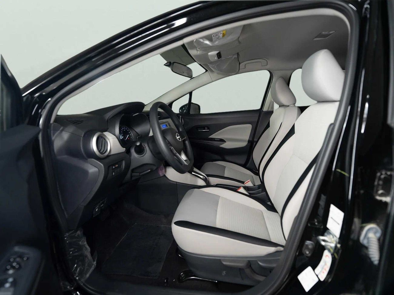 نيسان صني SV 1.6