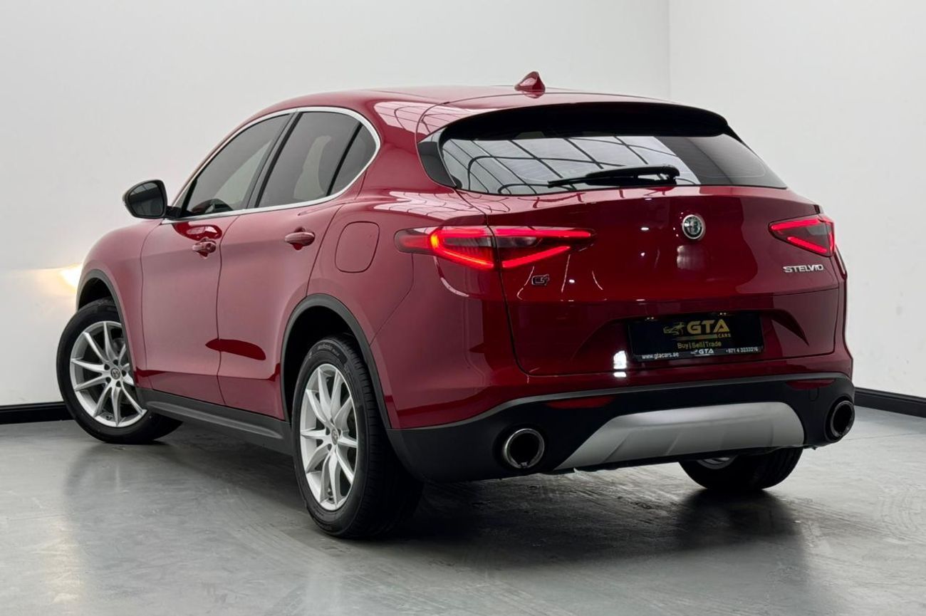 Alfa Romeo Stelvio Super 2.0L 2018 Alfa Romeo Stelvio Q4 Super, Service History, 1 Year Warranty, GCC
