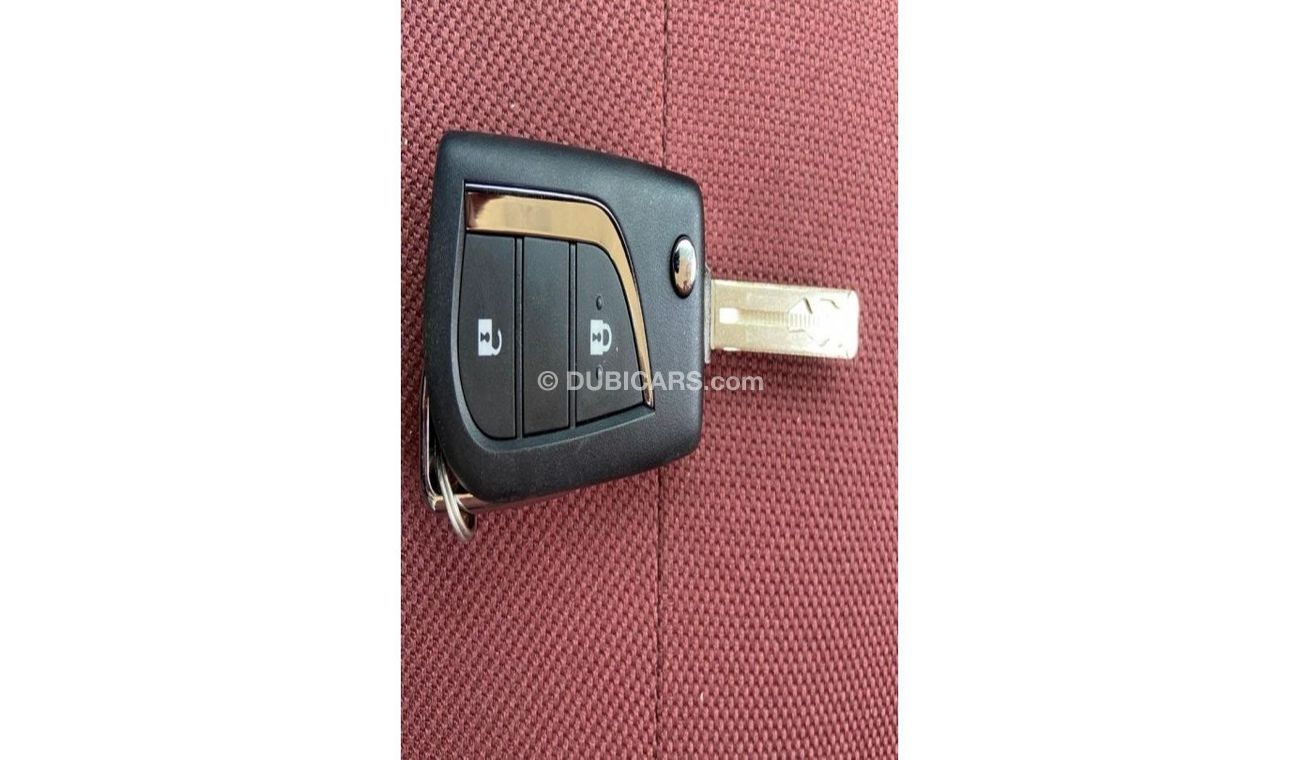 تويوتا هيلوكس DC DIESEL 2.4L 4x4 6MT Plast Bump, AC, 6STR, AIR COMP, 2SPK, 2ABG, AVAILABLE IN COLORS