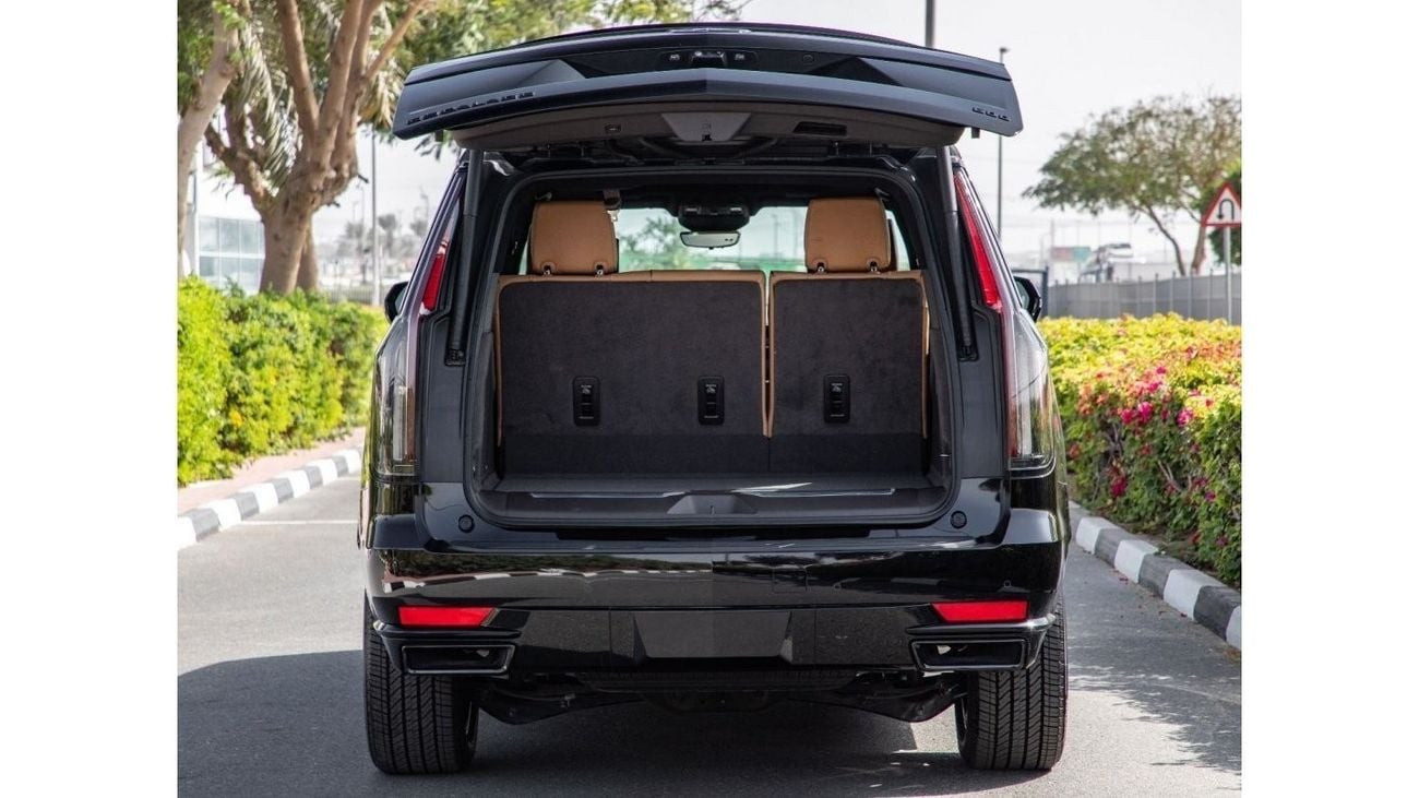 Cadillac Escalade Sport 4WD + TV BLACK EDITION/GCC/3 years warranty. For Local Registration +10%