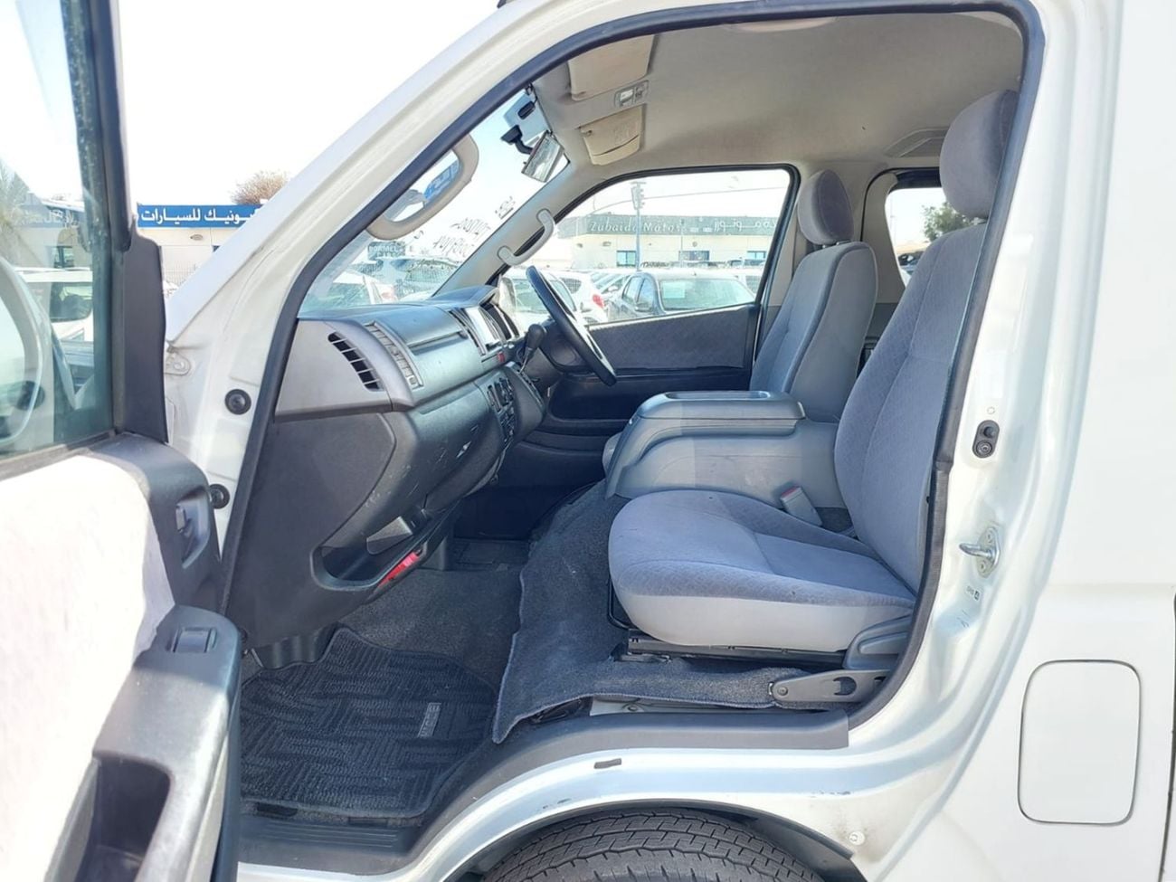 Toyota Hiace TOYOTA HIACE VAN RHD 2007 MODEL 2.0 L PETROL AUTOMATIC(PM69704)