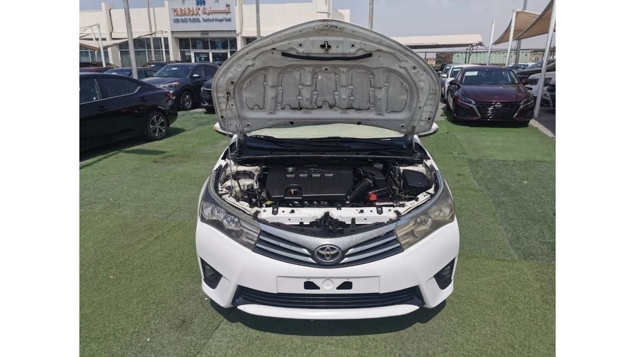 تويوتا كورولا SE Very Clean Car