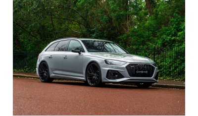 Audi RS4 RS 4 TFSI Quattro Carbon Black 5dr Tiptronic 2.9 | This car is in London and can be shipped to anywh