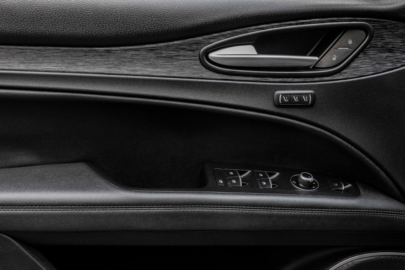 ألفا روميو ستيلفيو Stelvio Super | 1,469 P.M | 0% Downpayment | Service History!