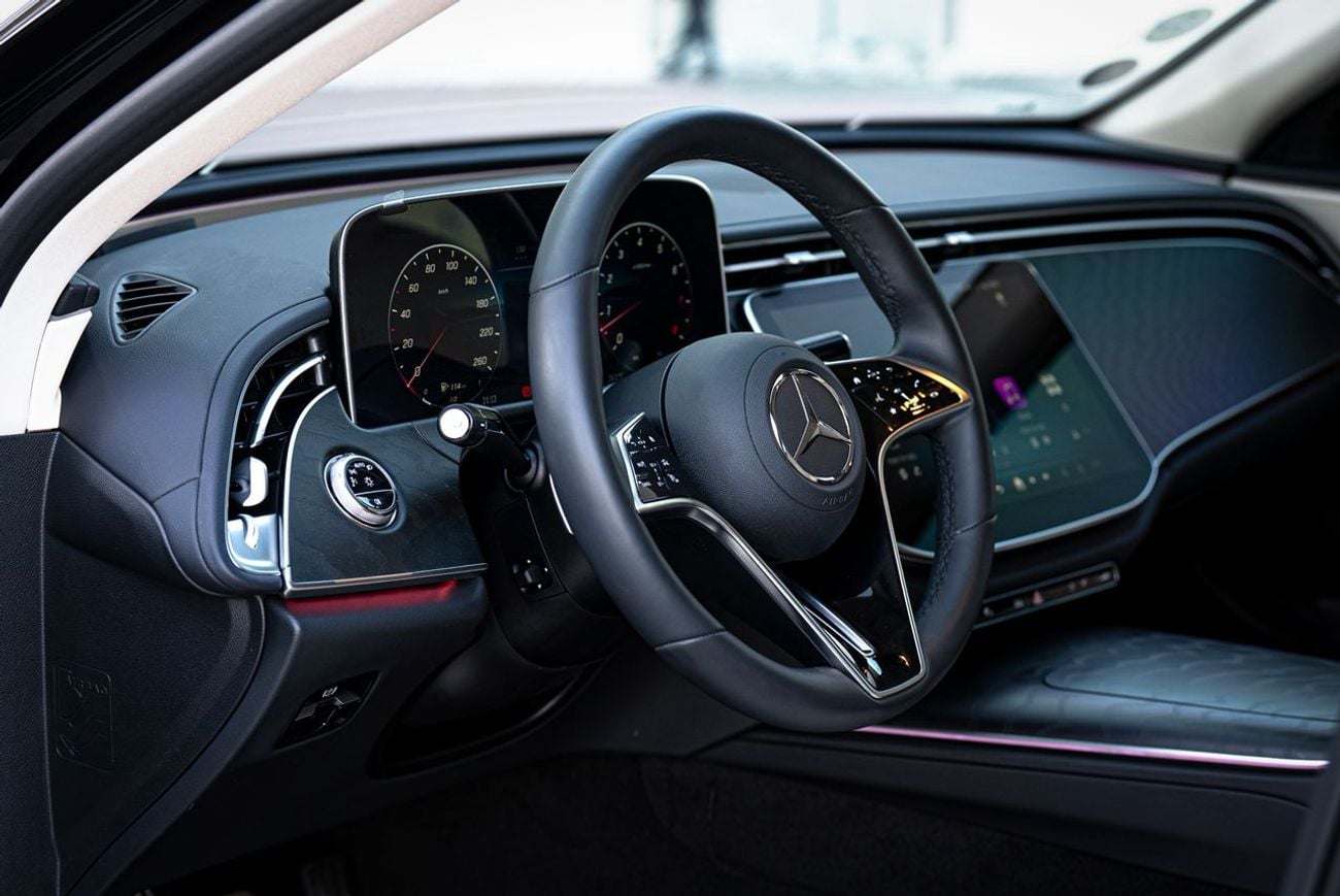 مرسيدس بنز E200 2.0L