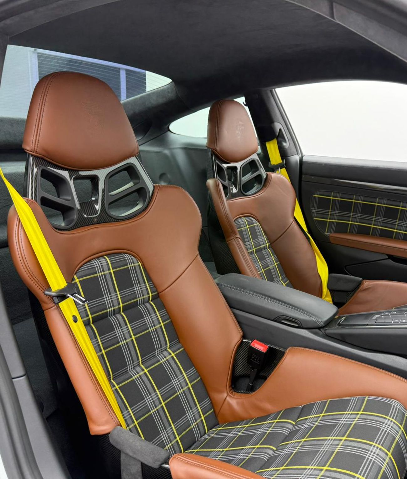 Porsche 911 GT3 3.8L (492 HP)