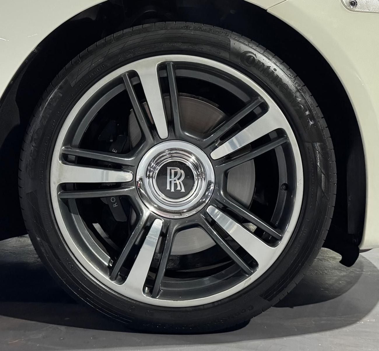 Rolls Royce Wraith STD 6.6L , V12 , RWD