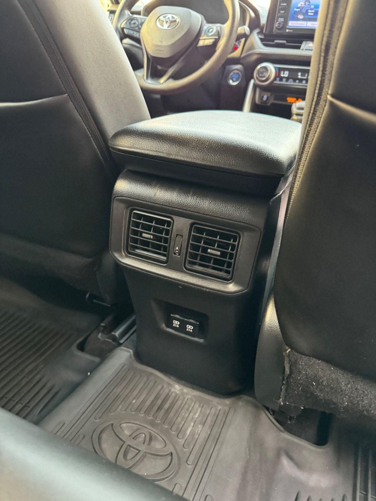 Toyota RAV4 2020 XLE HYBRID ENGINE FULL OPTION USA IMPORTED