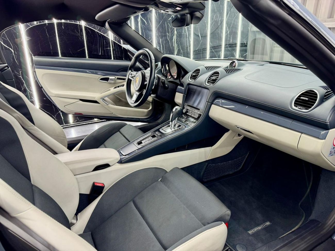 Porsche 718 Boxster GTS 2.5L 2018 Porsche 718 Boxster GTS, June 2027 Porsche Warranty, Sport Chrono Package, GCC