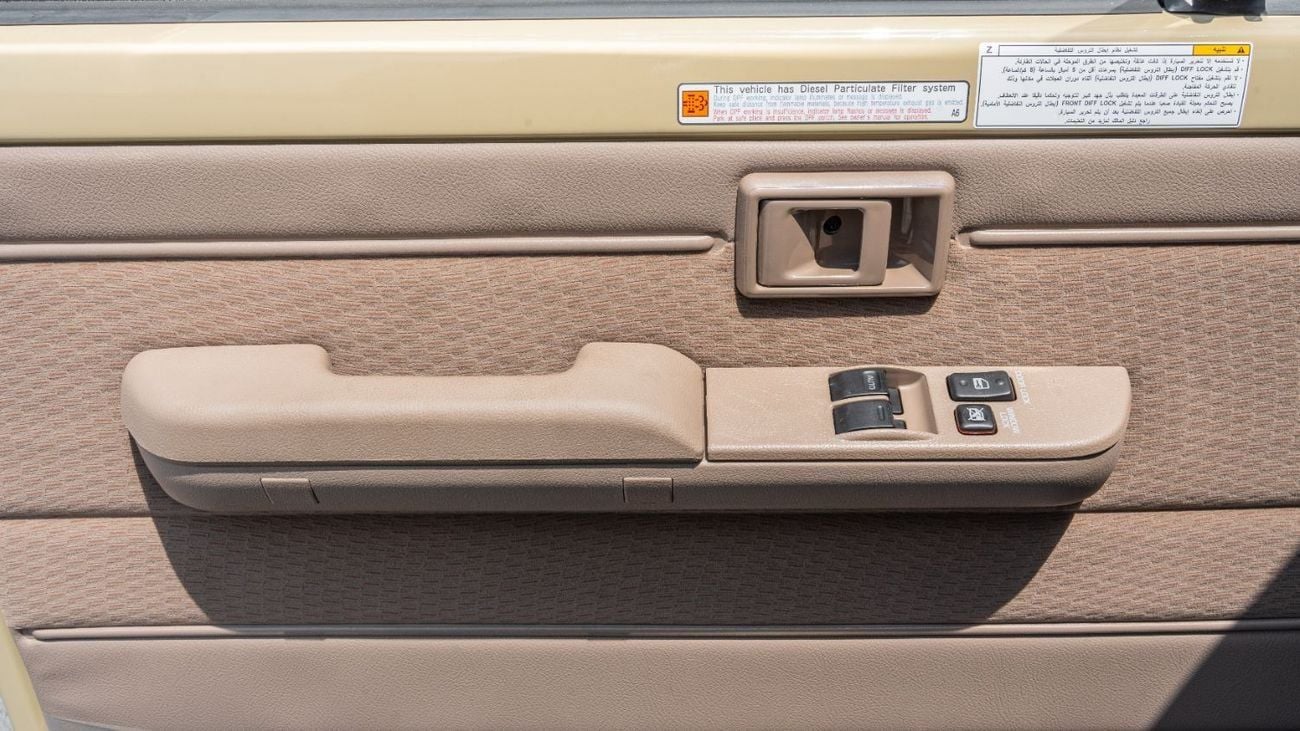 تويوتا لاند كروزر بيك آب 2026 Toyota Land Cruiser LC79 2.8L AT Diesel (Beige-Brown) Basic