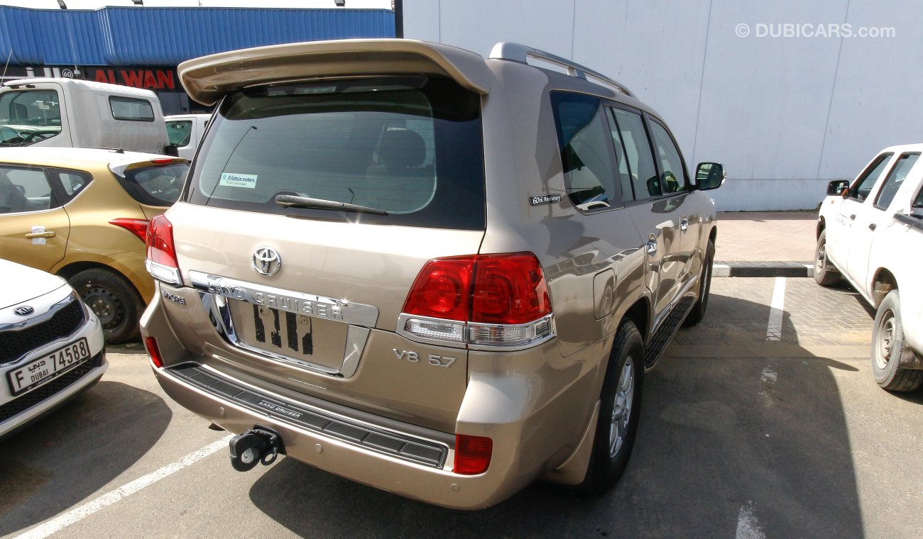 Toyota Land Cruiser VXR V8 5.7